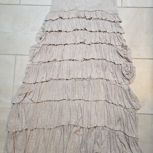 Ladies ruffle midi skirt. Grace Elements, size Medium, EUC